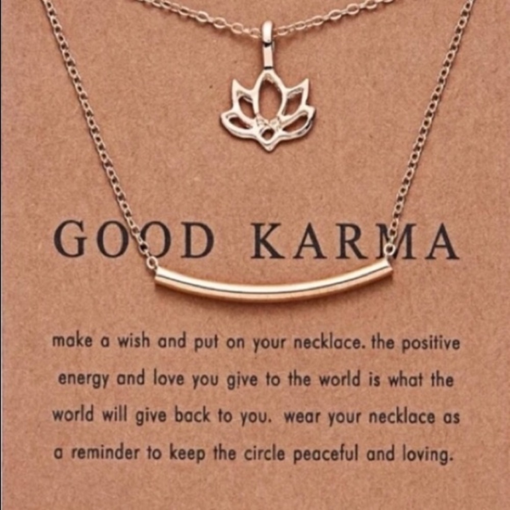 SALE! Gold chain necklace w/gift card! 2/$10 FIRM - Picture 3 of 3